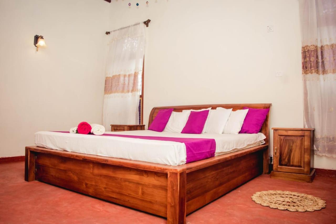 4Ty Two Homestay Galle Exterior foto