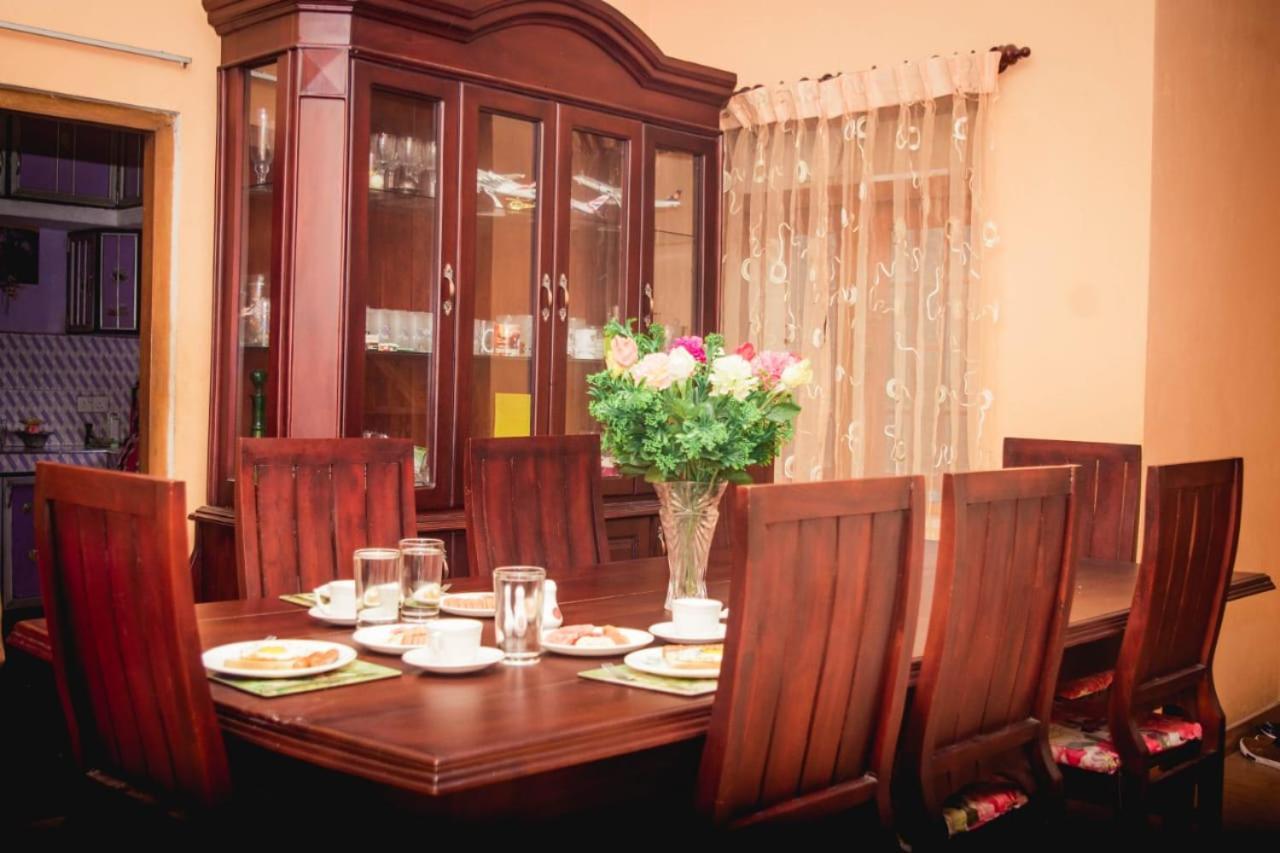 4Ty Two Homestay Galle Exterior foto